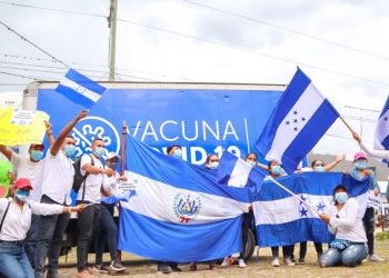 Vecinos de municipios hondureños que reciben vacunas Covid-19 donadas por El Salvador agradecidos porque salvará vidas y reactivará economía